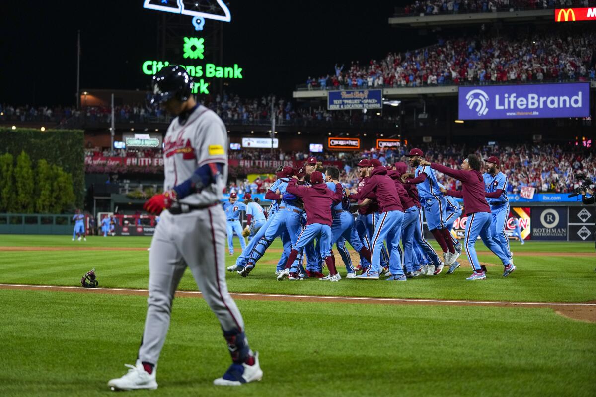 Braves lose to Philly for 2nd straight season, 100 wins again not enough in  NLDS exit - The San Diego Union-Tribune