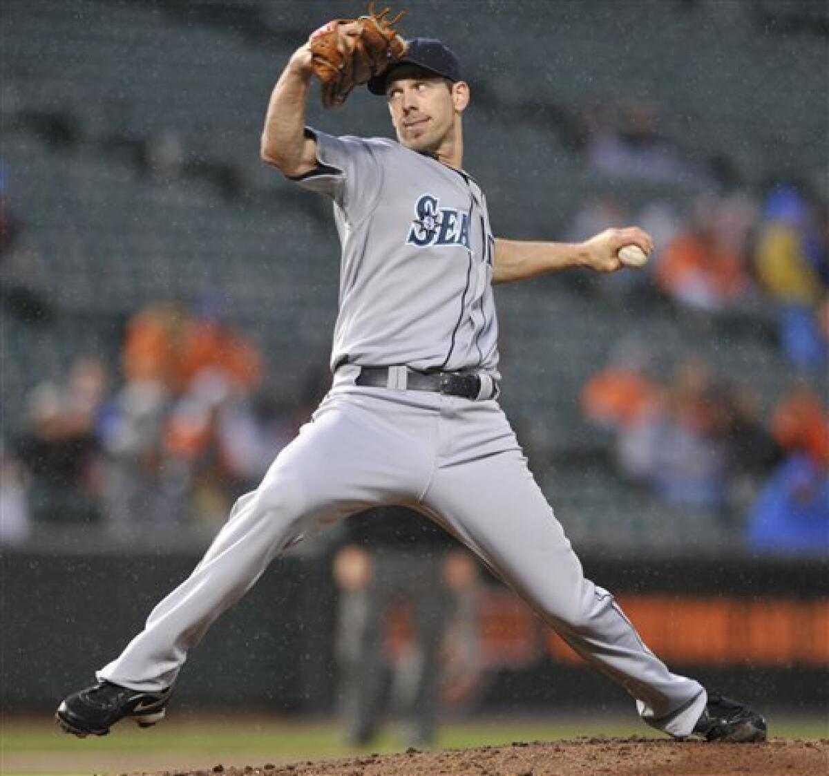 Lee earns first win, Mariners beat Orioles 5-1 - The San Diego Union-Tribune