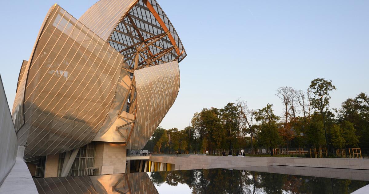 Louis Vuitton – Frank Gehry Windows