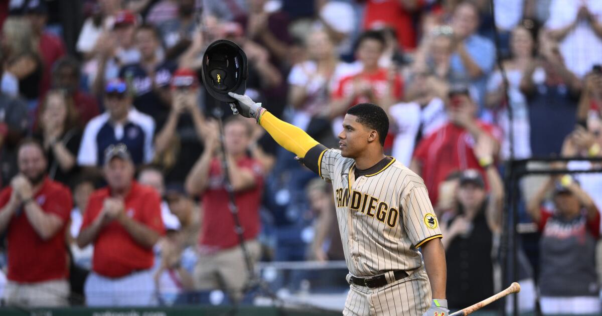 Padres Scene & Heard: Suddenly, everyone is a Juan Soto fan - The San Diego  Union-Tribune