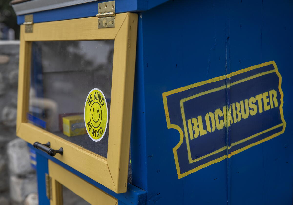 Blockbister California woman creates Little Free Blockbuster for movie exchanges ...