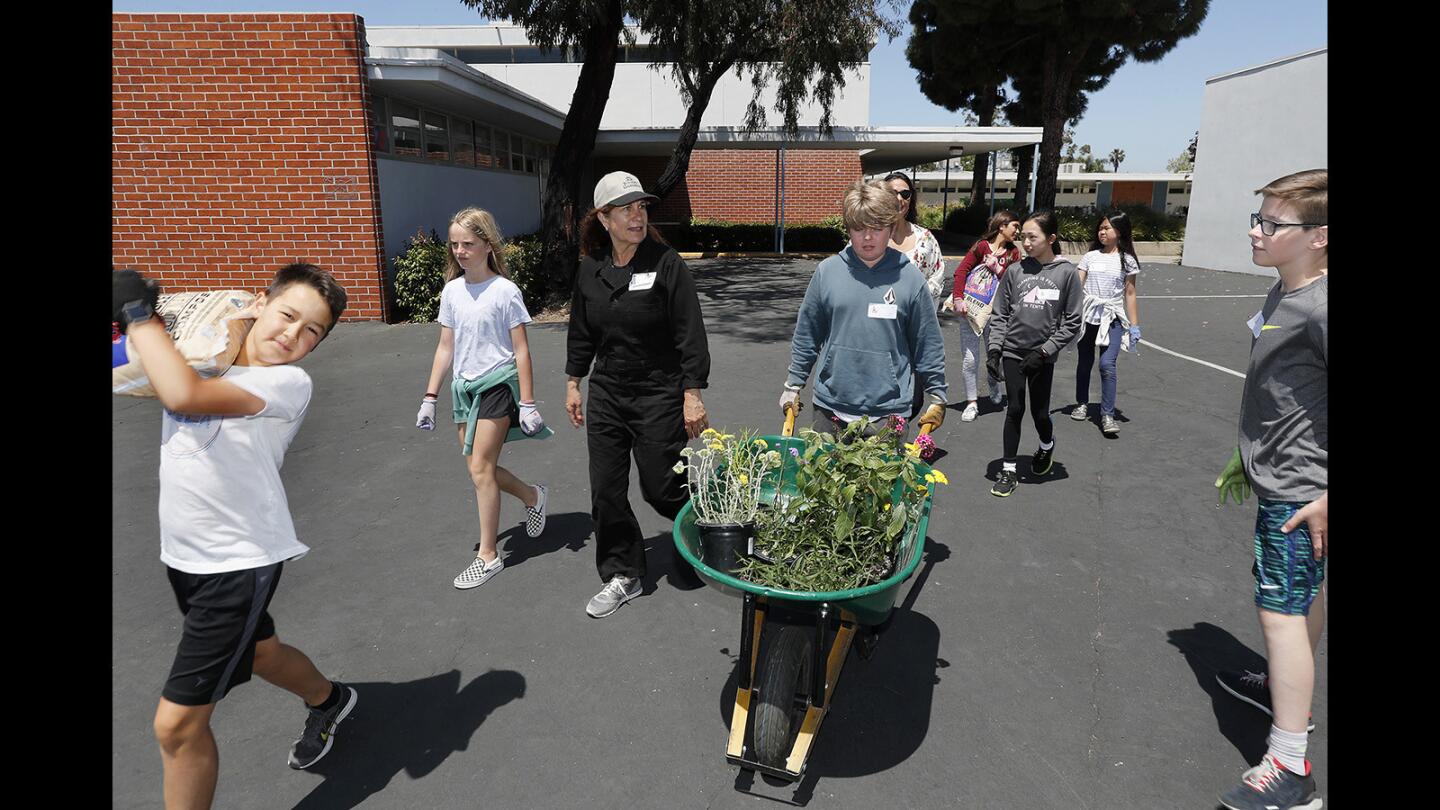 la-photo-gallery-lincoln-elementary-school-ear-003