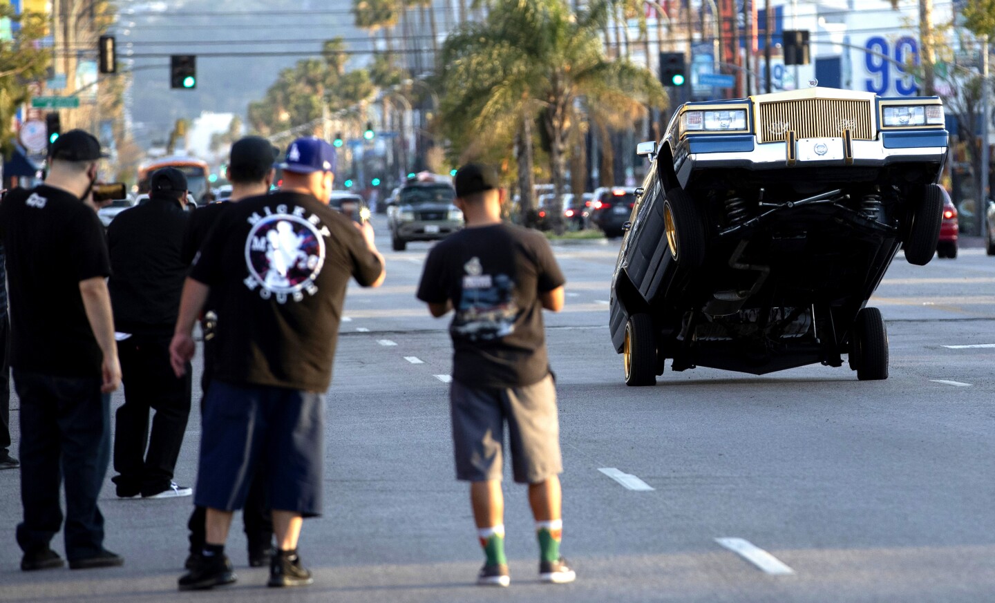 The lowrider is back: Cruising on the streets of L.A. - Los Angeles Times