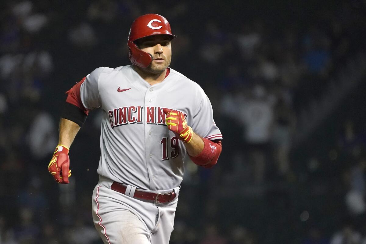 Votto extends power surge, Reds roll past Cubs 8-2 - The San Diego