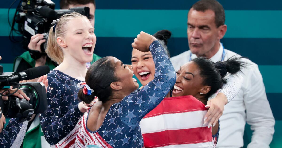 Simone Biles leads dominant U.S. to gold in Olympic gymnastics team competition