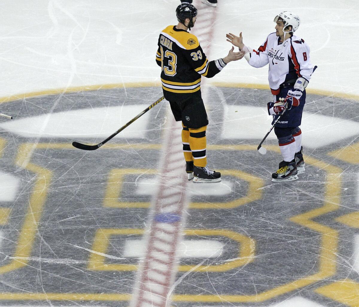 Zdeno Chara leaves Boston Bruins after 14 seasons with team, signs with  Washington Capitals 