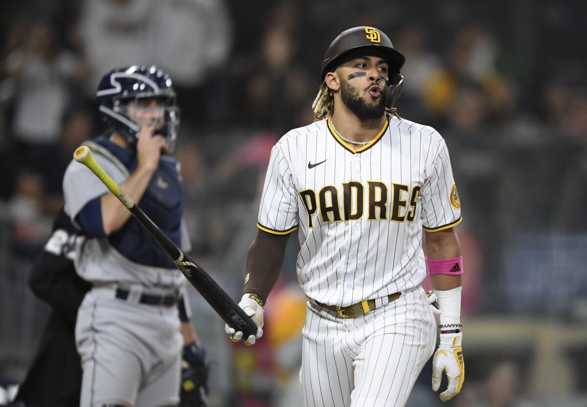 Fernando Tatis Jr. plays right field vs. Mariners