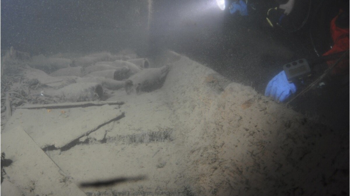 170-year-old shipwrecked champagne much like bubbly today, study finds - Los Angeles Times