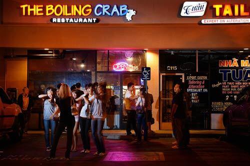 The wait at Boiling Crab can be more than two hours. Sometimes people are turned away when they arrive too close to closing time.