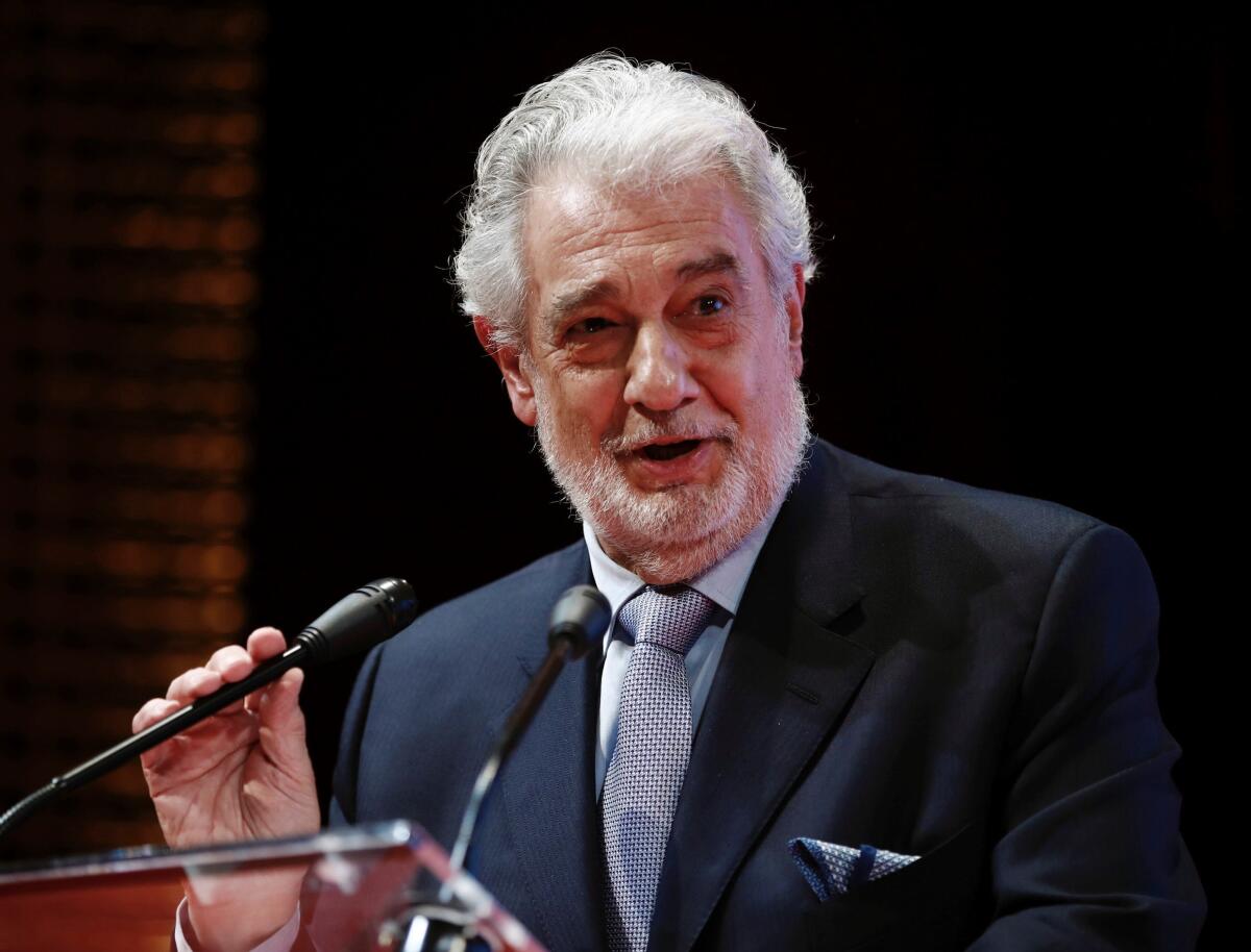 Fotografía de archivo fechada el 15 de julio de 2019, que muestra al tenor Plácido Domingo. El cantante español está estable tras dar positivo por COVID-19 en un hospital de Acapulco, ciudad costera en el sur mexicano, confirmó este sábado a Efe la vocera oficial del cantante. EFE/ Javier López/Archivo