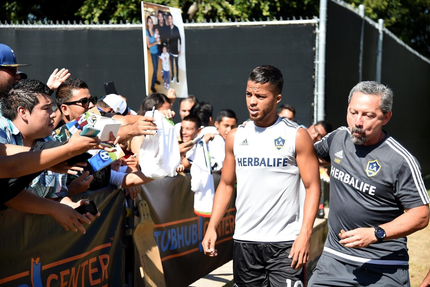 Los Angeles Galaxy Introduce Giovani Dos Santos