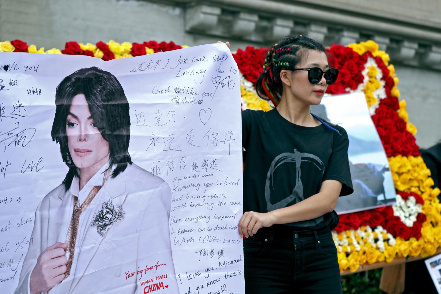Photo Gallery: Fans gather at Michael Jackson's final resting place in Glendale on 10th anniversary of his death
