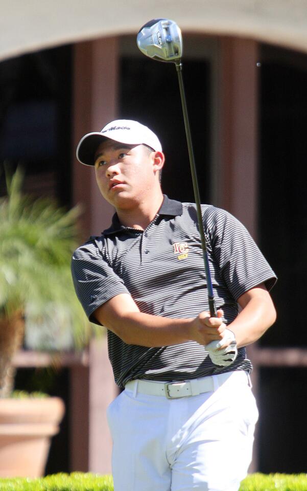 Photo Gallery: St. Francis vs. La Canada boys golf