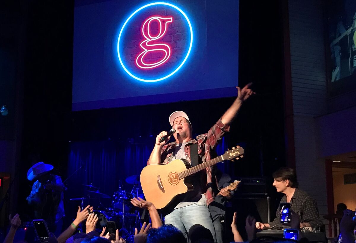 Garth Brooks at Buck Owens Crystal Palace in Bakersfield as part of his Dive Bar Tour of small venues.