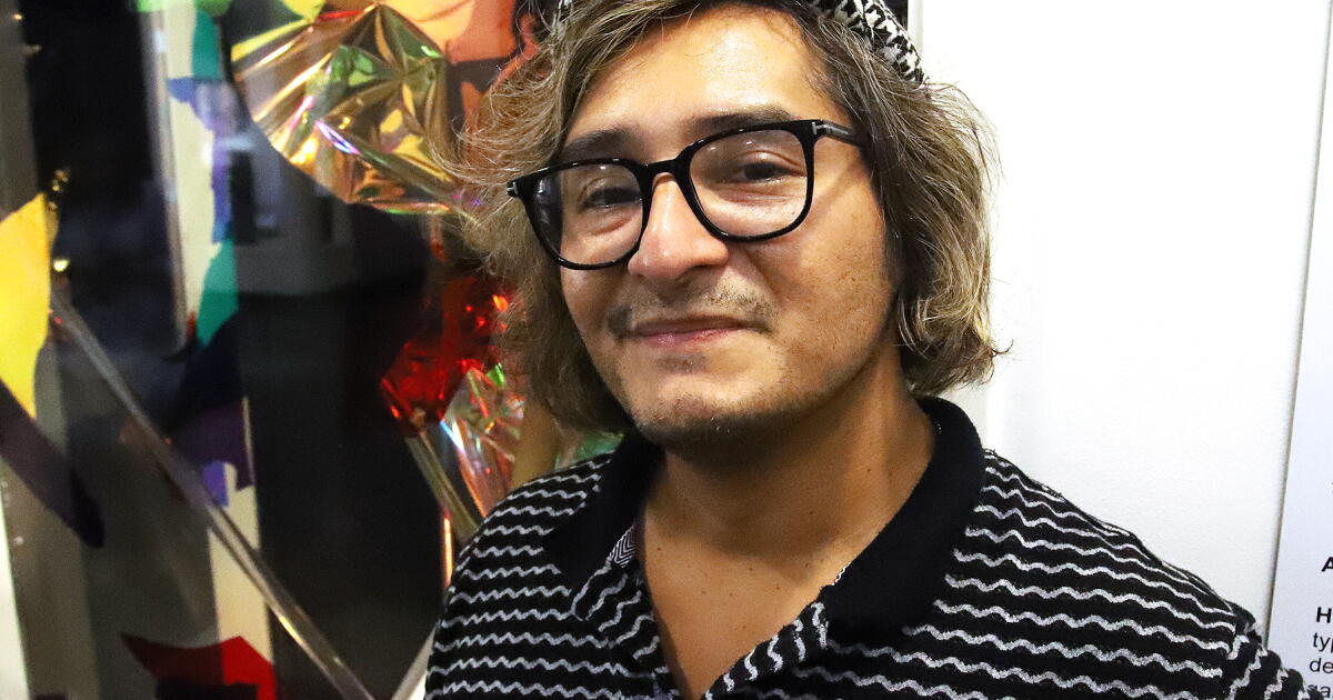 Edgar Reyes Colorblind muralist reveals how he sees the world in personal ...
