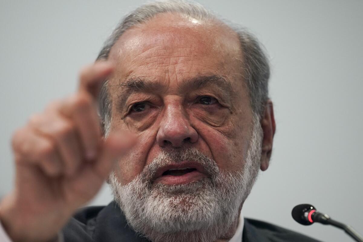 El multimillonario mexicano Carlos Slim, en una conferencia de prensa en Ciudad de México,