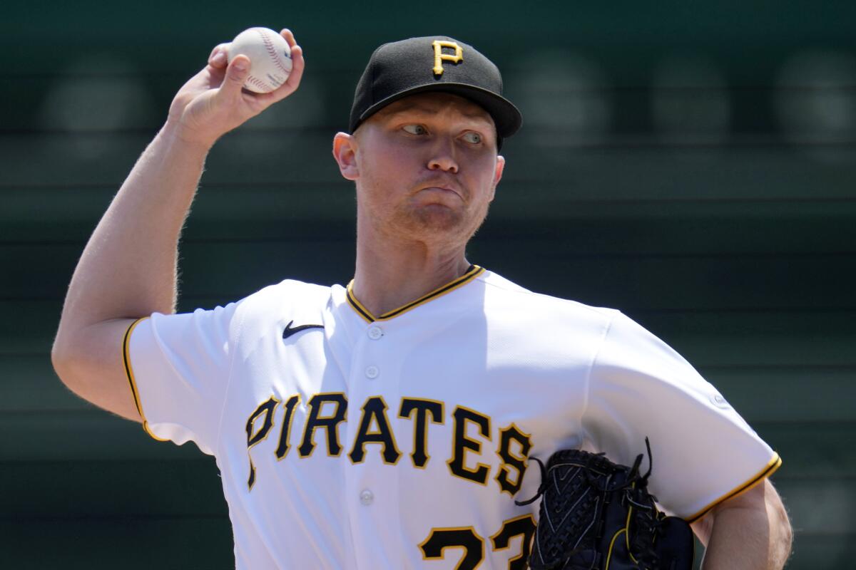 Pirates fall to Padres 6-2