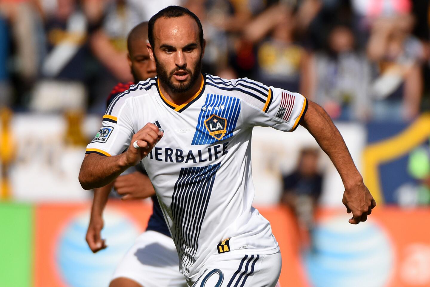 Landon Donovan ends retirement and returns to the Los Angeles Galaxy ...