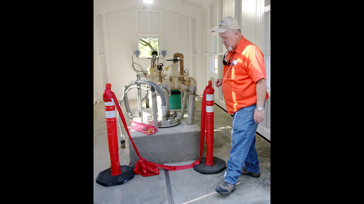 photo-gallery-new-well-for-drinking-water-dedicated-in-crescenta