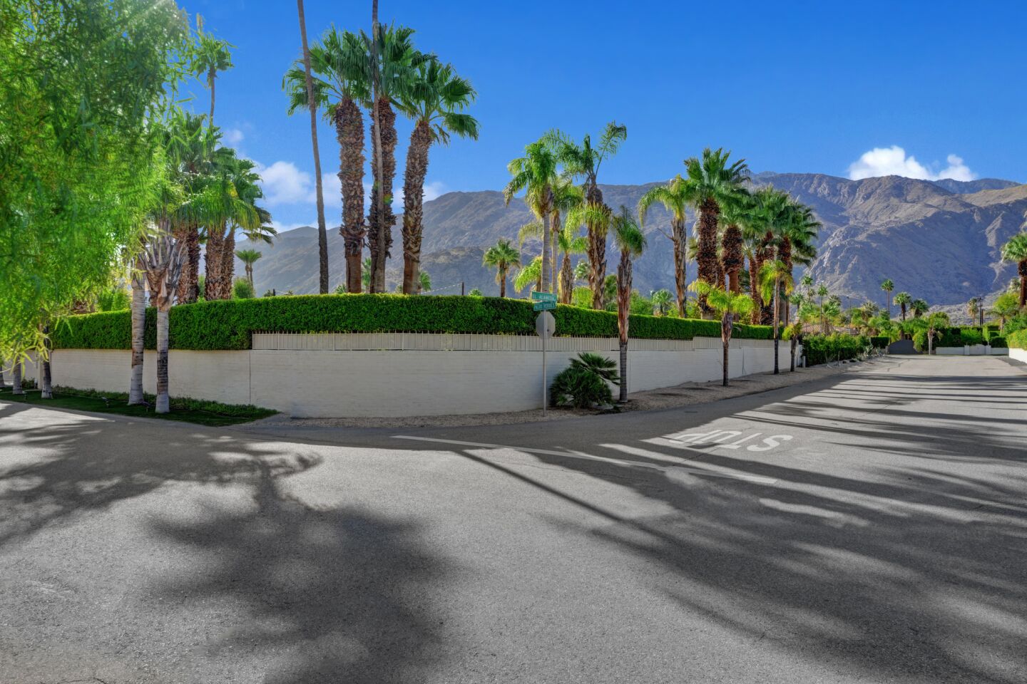 home of singer Dinah Shore sells in Palm Springs’ Movie Colony