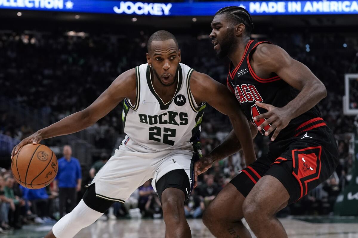 khris middleton bucks