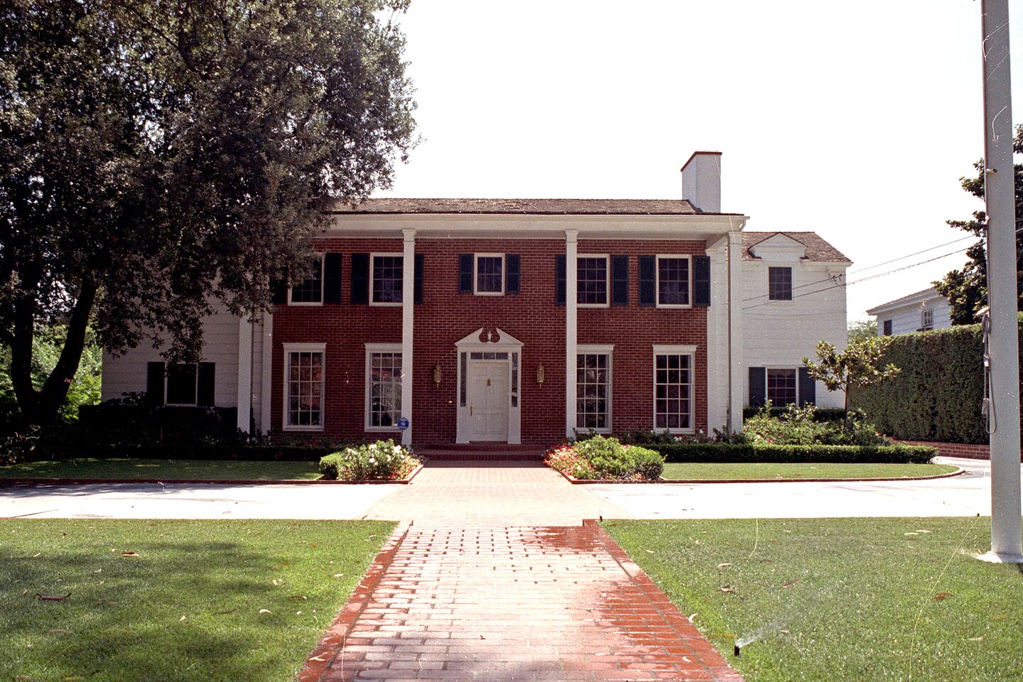 Daniel and Linda Broderick's house on Aug. 17, 1990.