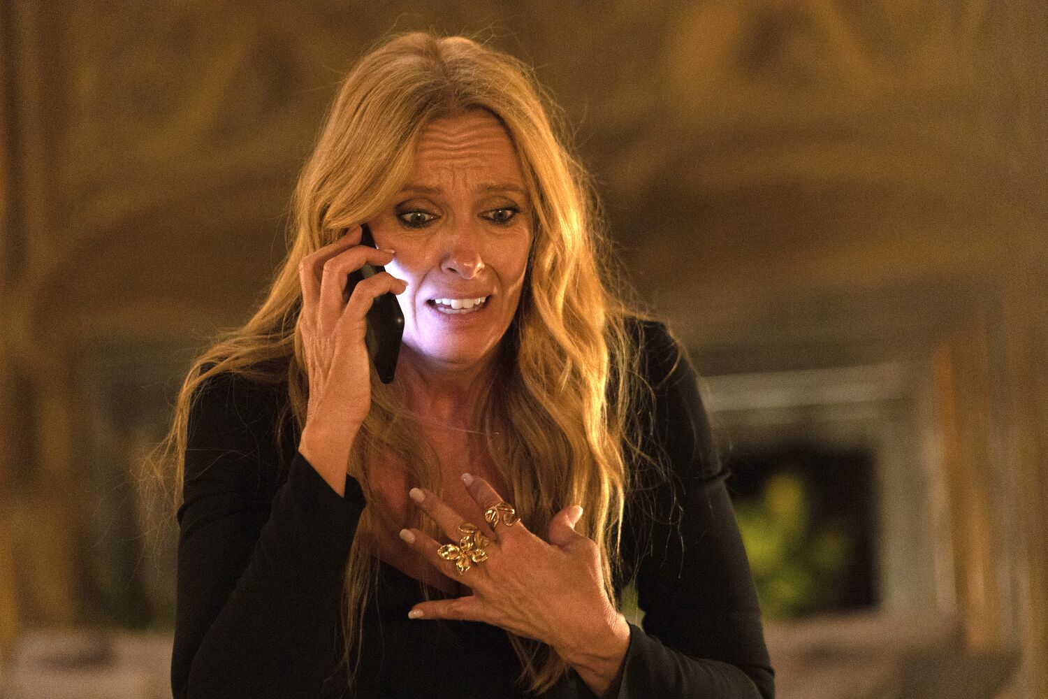 Review: Toni Collette is all in, but mob farce 'Mafia Mamma' is all wrong