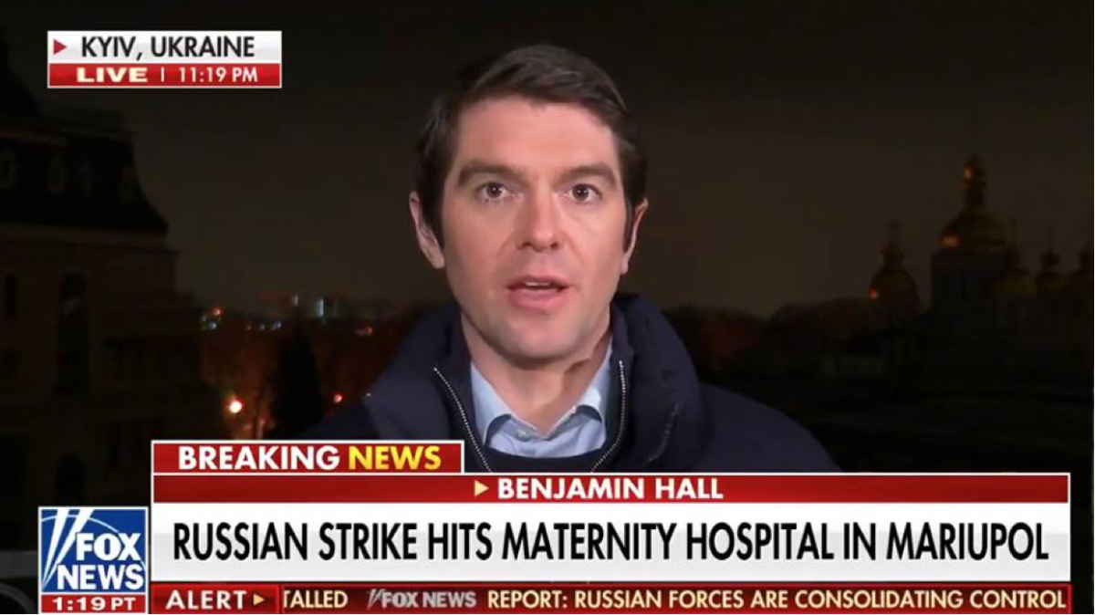 Screengrab of Benjamin Hall giving a report on Fox News from Ukraine