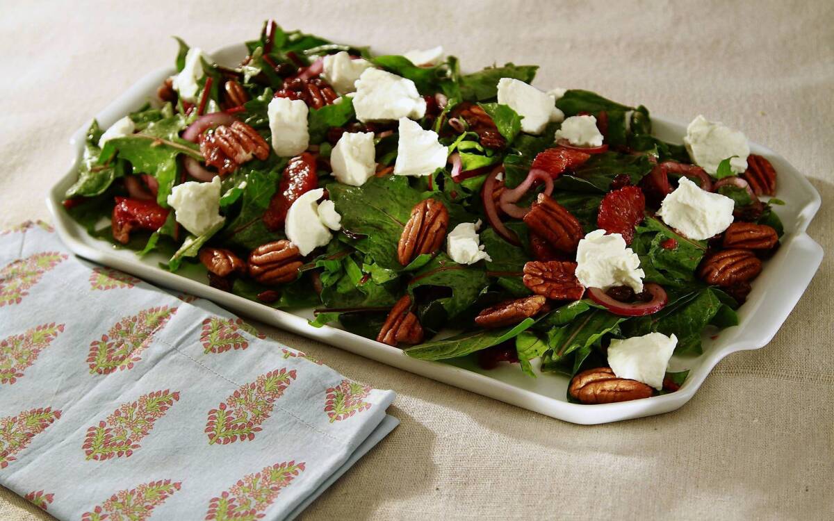 Salad of dandelion greens, blood oranges, goat cheese and pecans