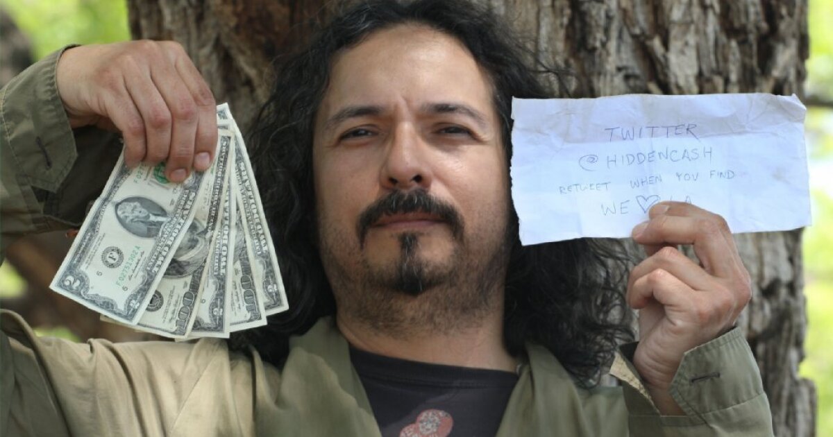 Man behind @HiddenCash drops money in NYC, Houston, Mexico City - Los Angeles Times