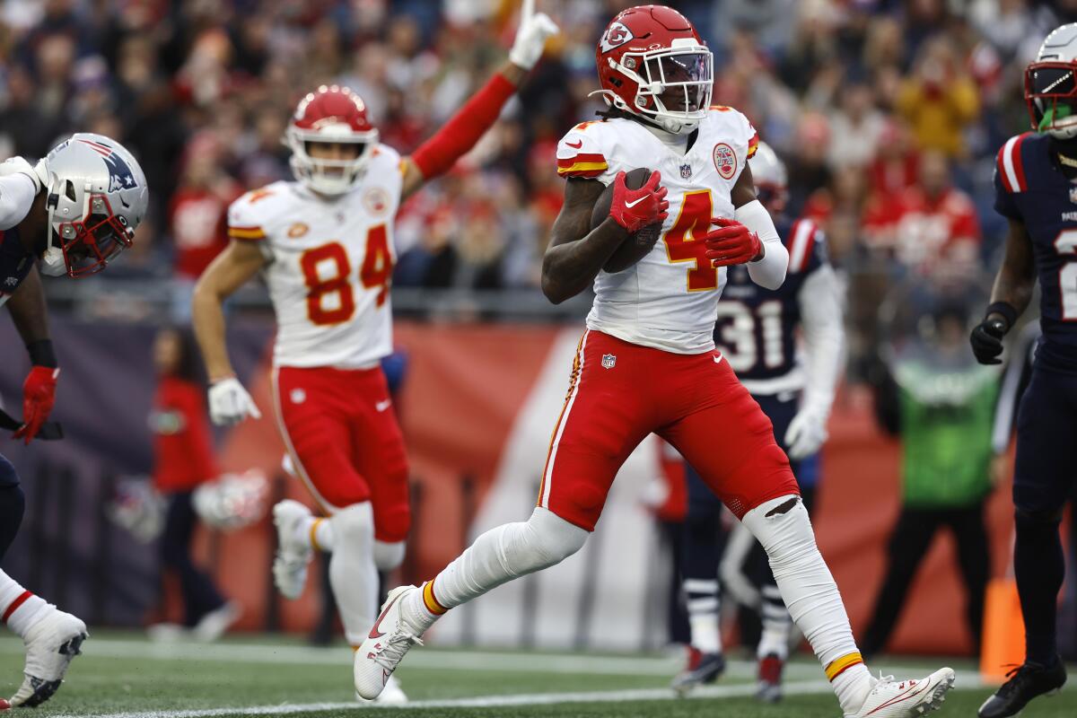 With Patrick Mahomes sitting out, Chiefs visit Chargers in final tuneup ...