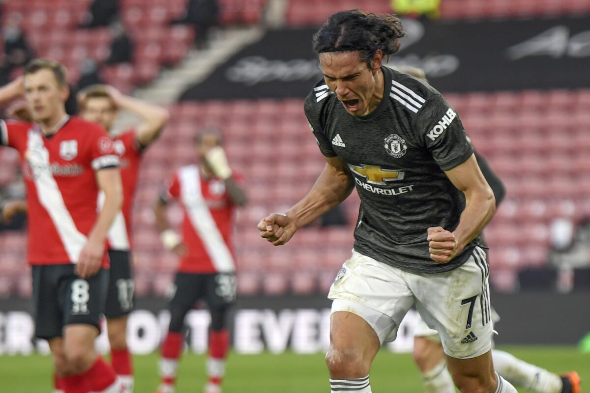 El delantero uruguayo del Manchester United Edinson Cavani  