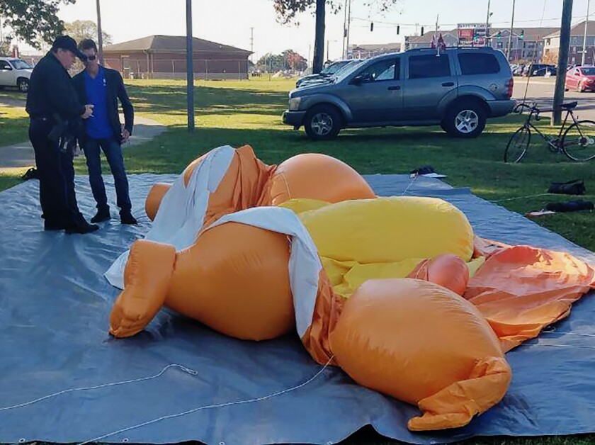Anti-Trump balloon deflated