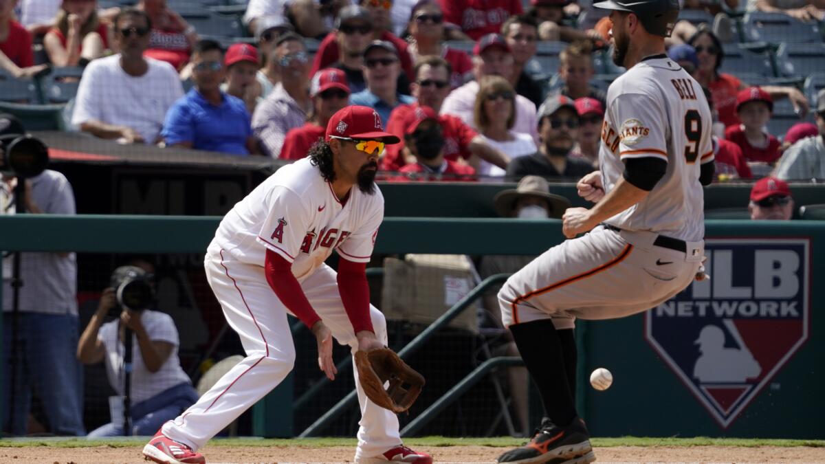 Phillies manager Joe Girardi considering sacrifice bunt as extra-inning  strategy