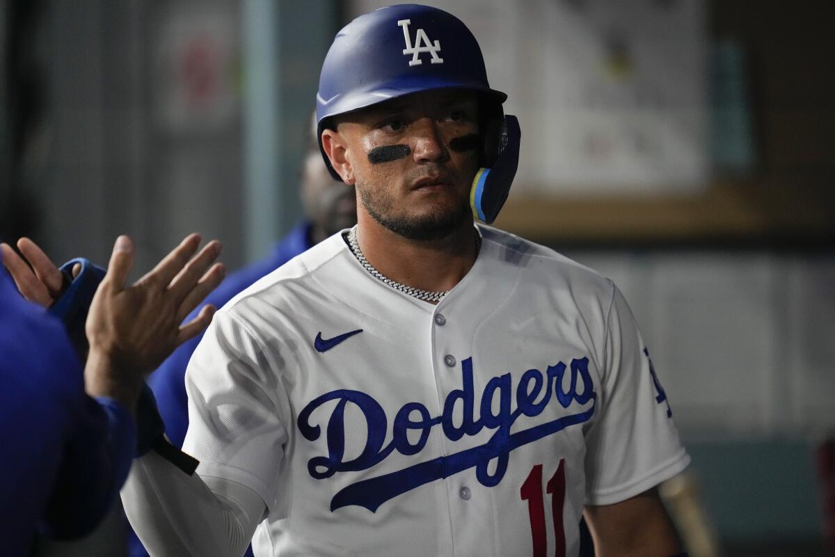 Miguel Rojas pushes to be the complete player the Dodgers need - Los ...