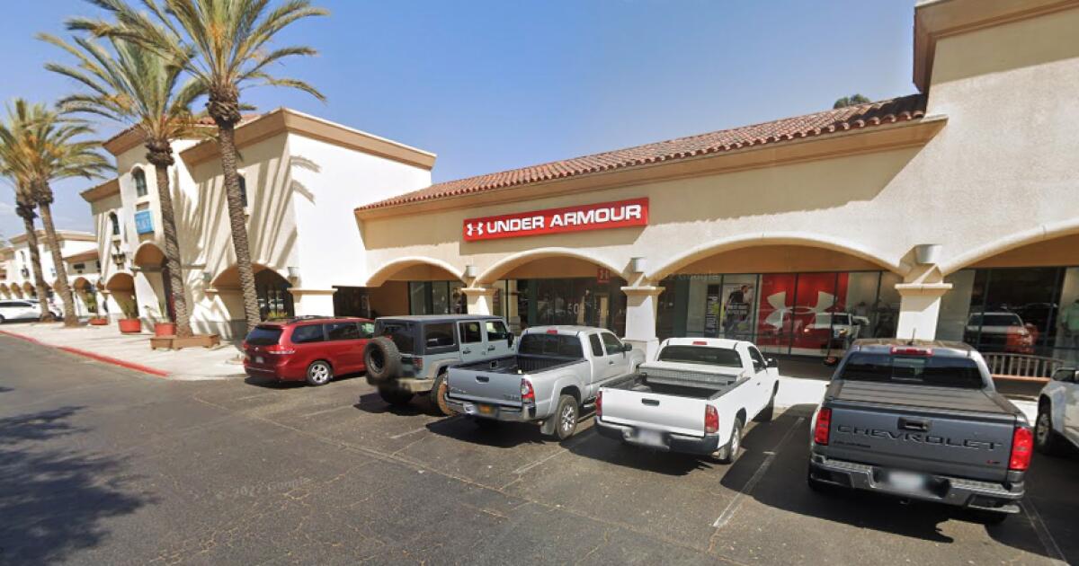 “Belt-Tight Sneak: Thief Wears Fashionable Disguise to Pull Off Heist at SoCal Outlets” “Belt-Tight Sneak: Thief Wears Fashionable Disguise to Pull Off Heist at SoCal Outlets”