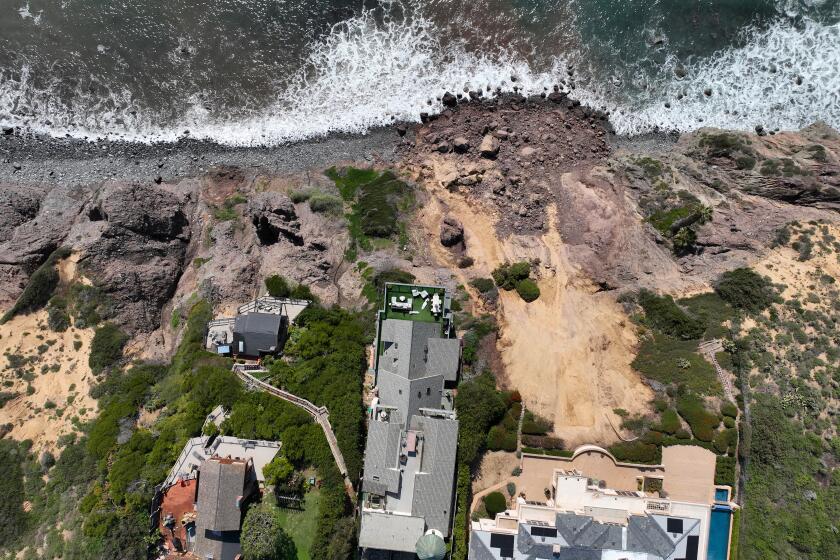 Before and after Dana Point's recent landslide