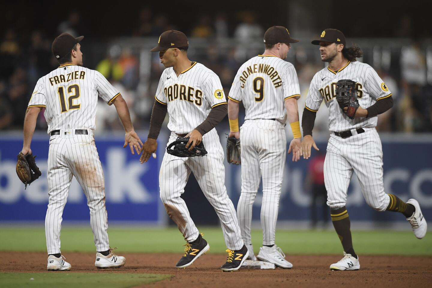 Giants's Madison Bumgarner takes loss in Padres' 7-6 win