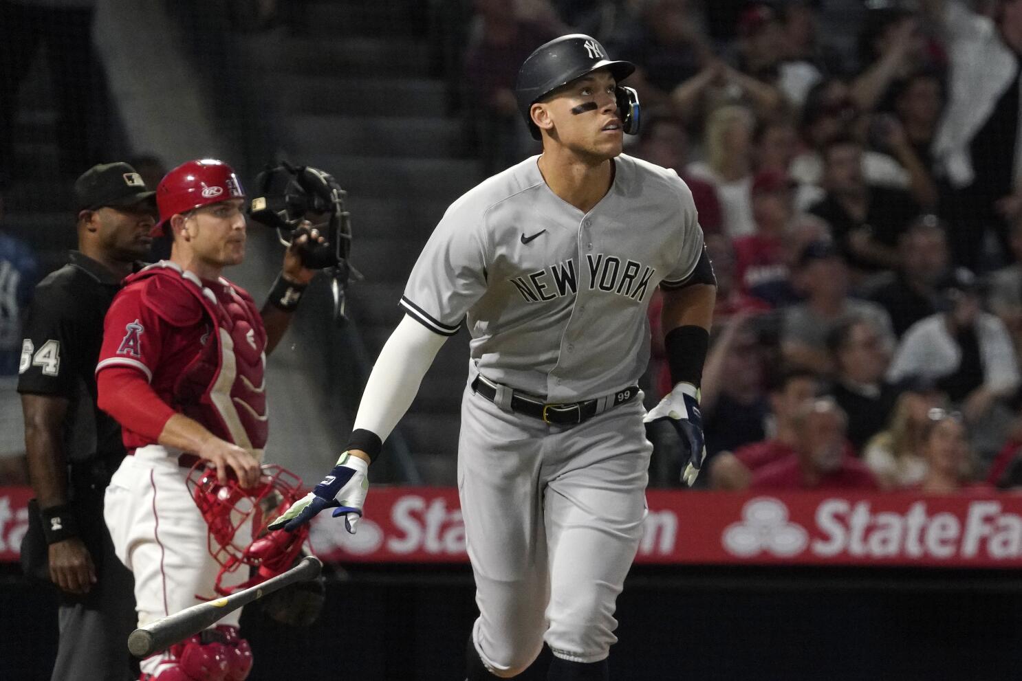 NBA Star Hanging Out with New York Yankees' Star Aaron Judge at Game on  Tuesday - Fastball