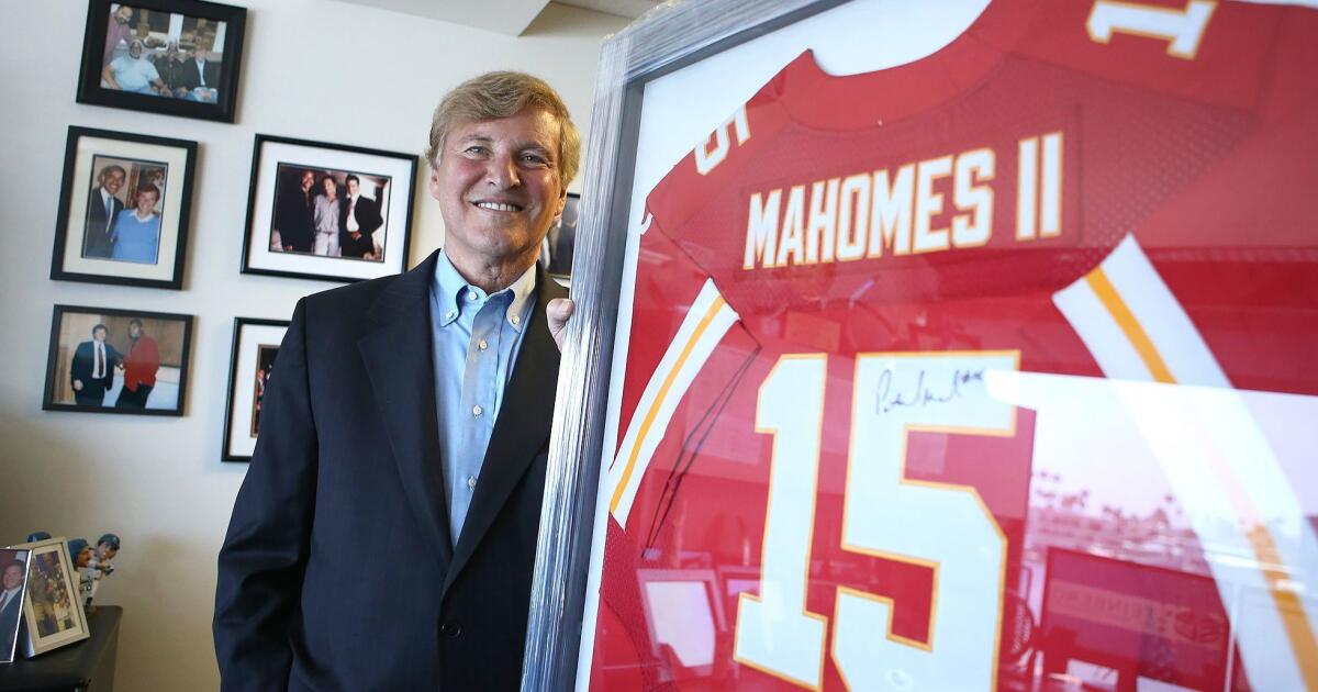 Leigh Steinberg to host sports agent academy in Newport Beach - Los Angeles  Times