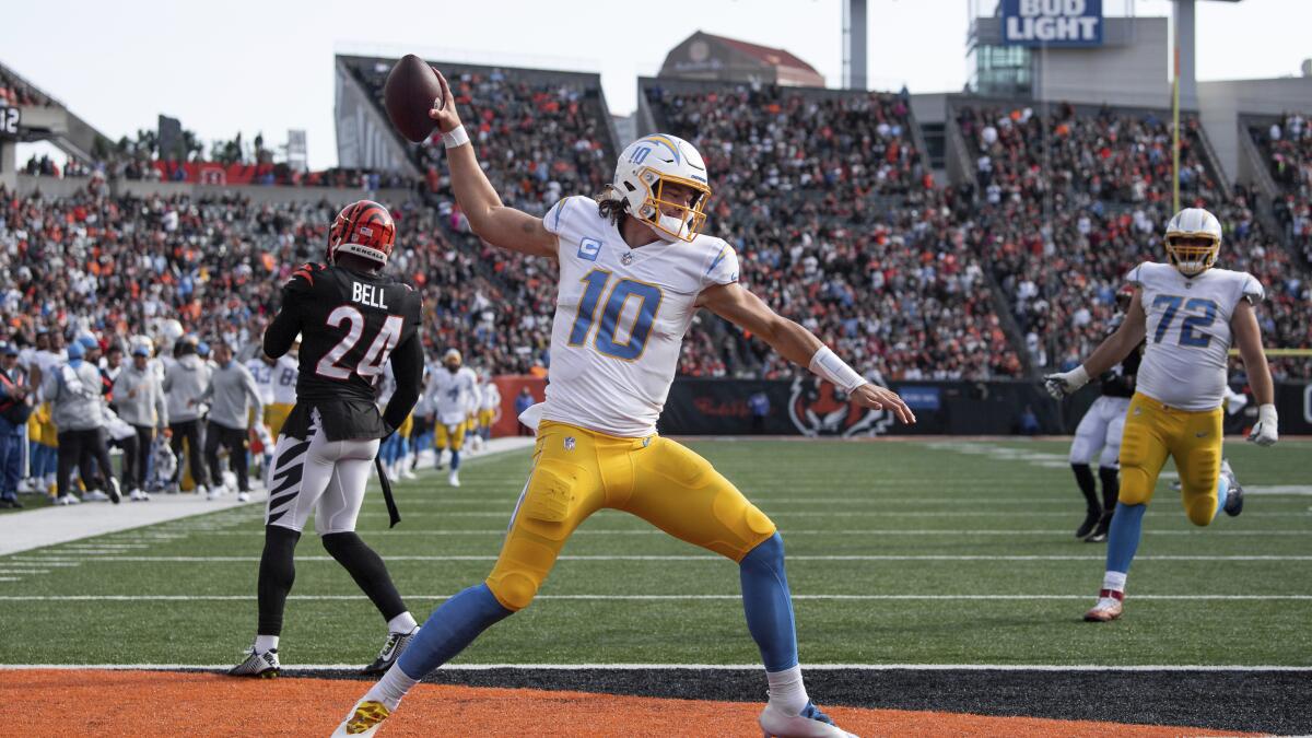 Live updates: Kansas City Chiefs vs. Chargers, postgame reaction – Orange  County Register