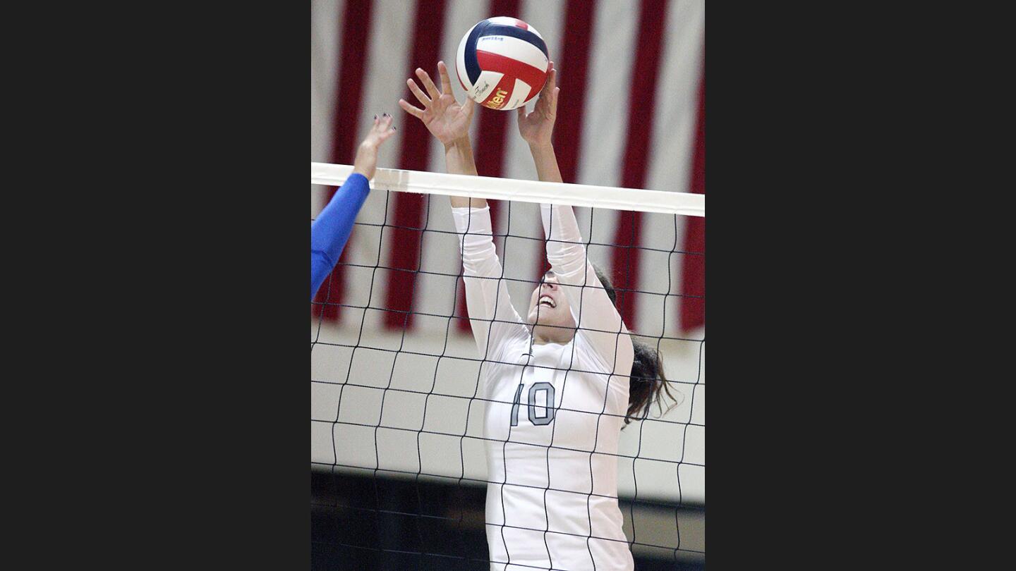 Photo Gallery: Burbank vs. Crescenta Valley girls' volleyball