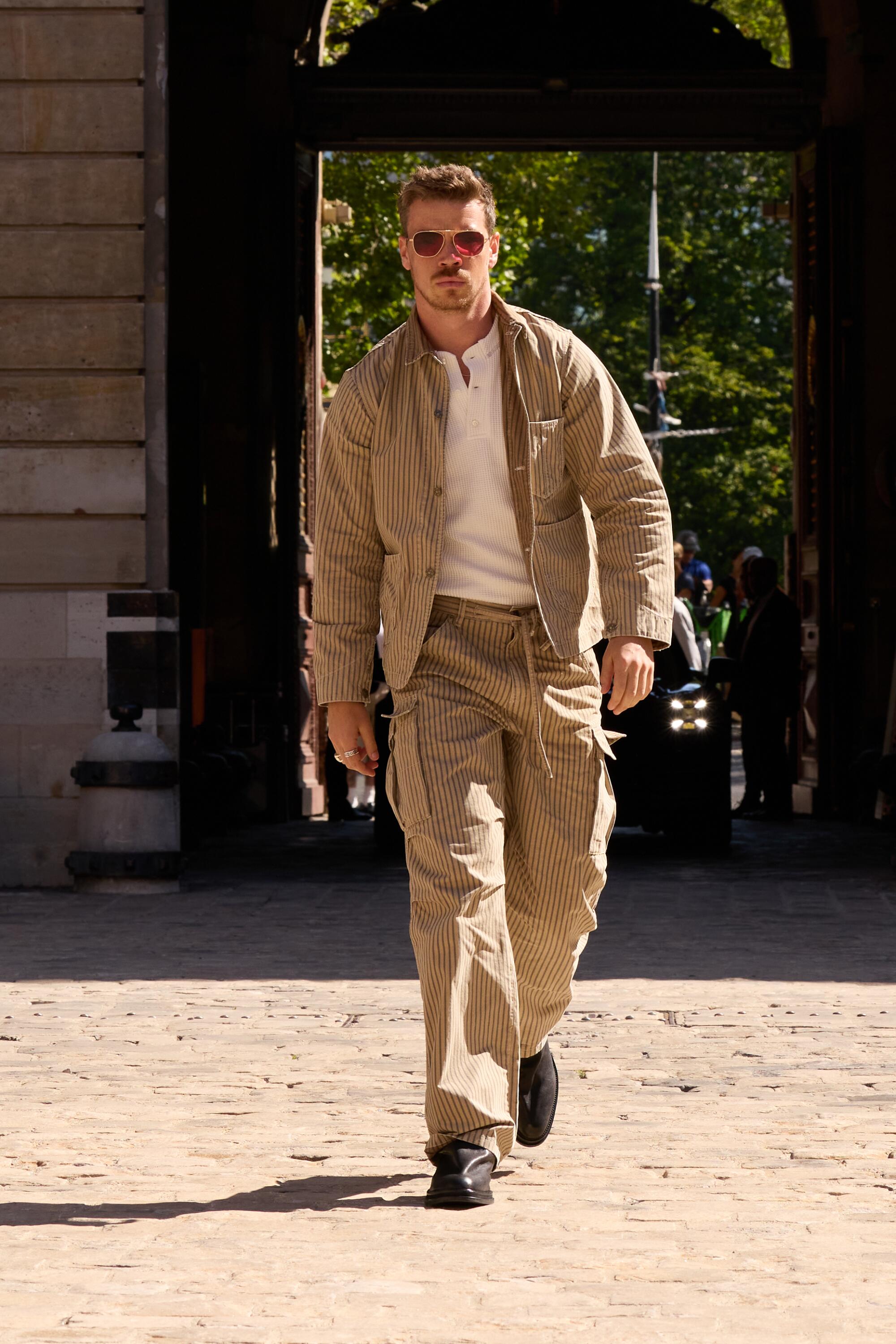 Actor Will Poulter is walking the SS26 runway of 424 in Paris.