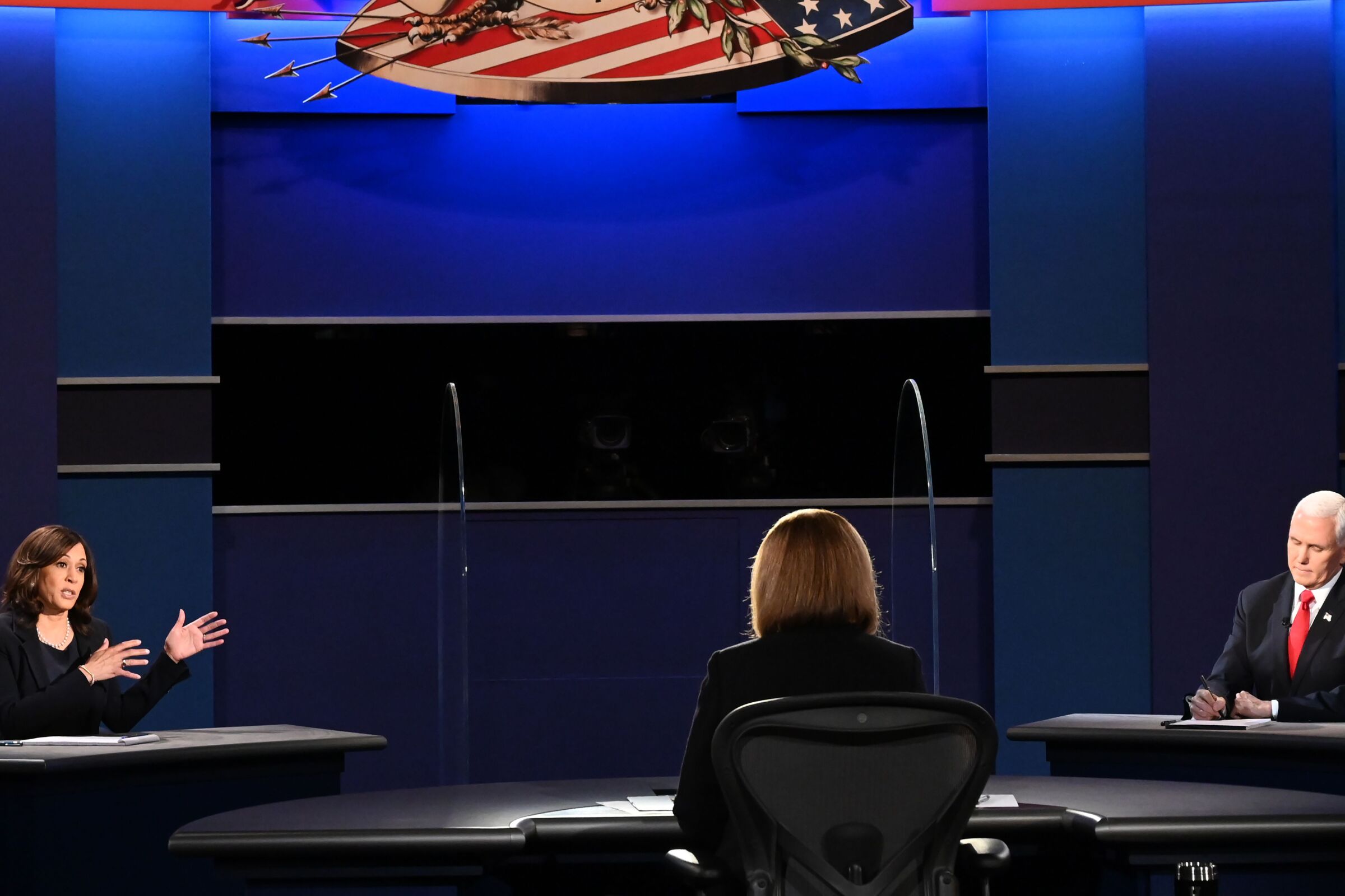 Kamala Harris Mike Pence Debate Analysis Round By Round Los Angeles Times
