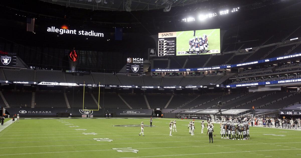 Raiders' move to Las Vegas hasn't deterred die-hard fans - Los Angeles Times