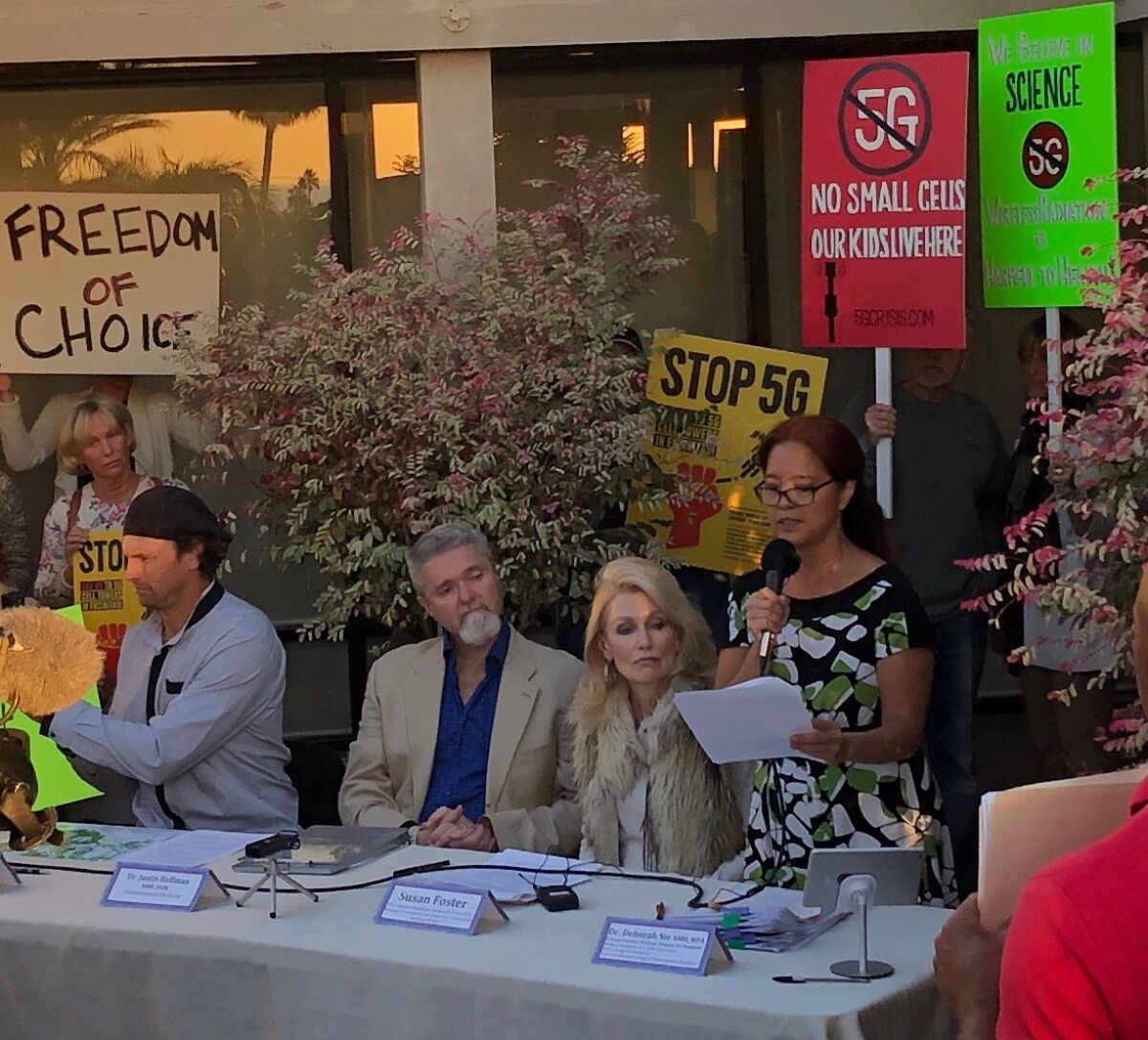Encinitas residents protested 5G before the Oct. 30 council meeting.