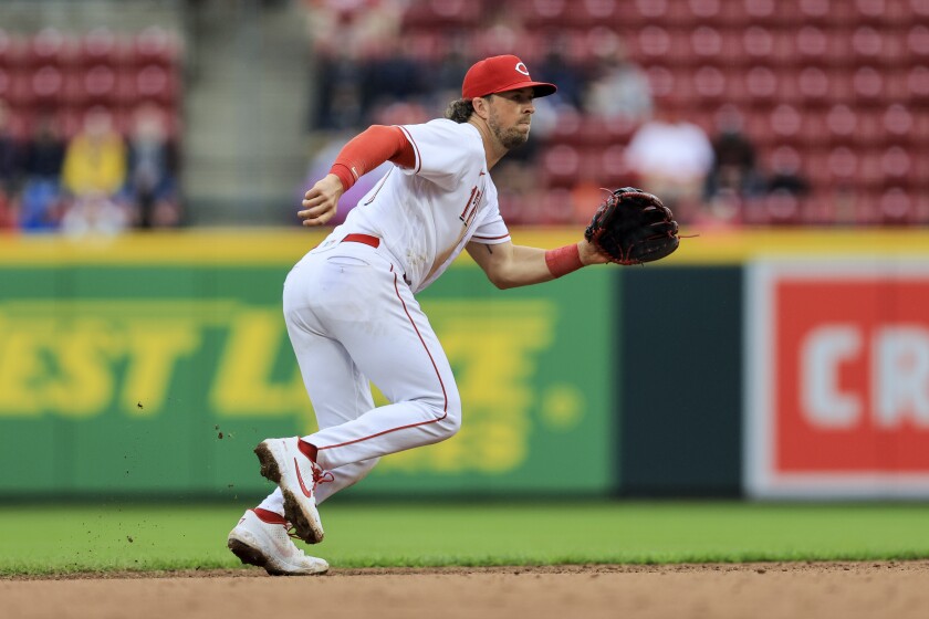 Cincinnati shortstop Kyle Farmer plays against the Cleveland Guardians on Wednesday.