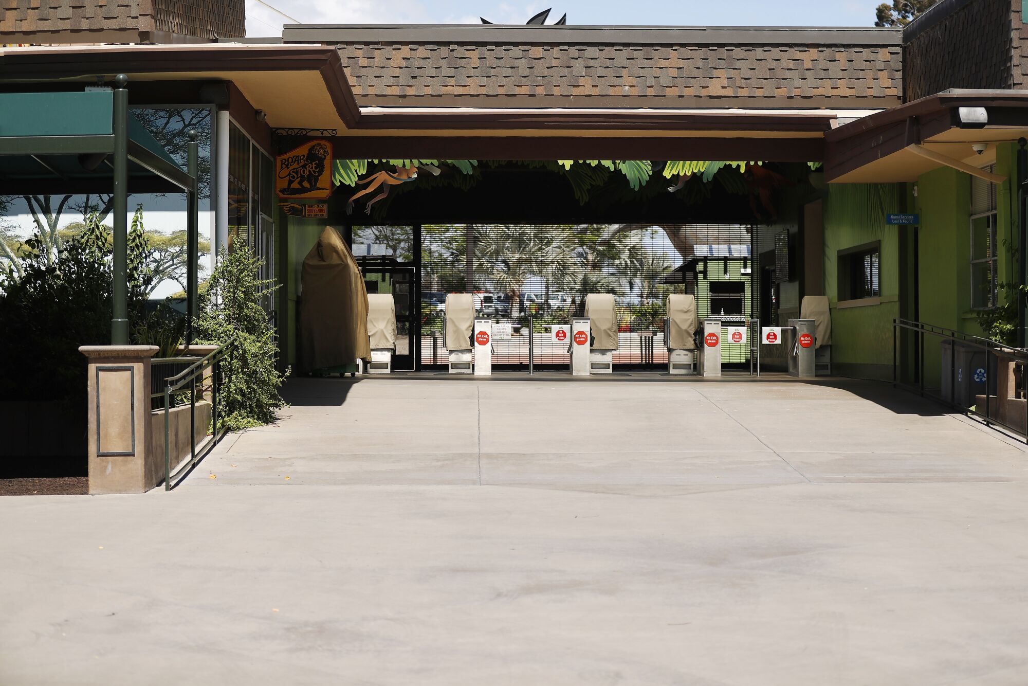The San Diego Zoo entrance sits empty on May 19, 2020.