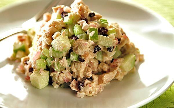 A deliciously simple dish. Recipe: Green apple chicken salad