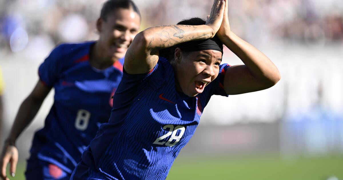 Commentary: Mia Fishel’s ACL injury only the latest in disturbing trend in women’s soccer